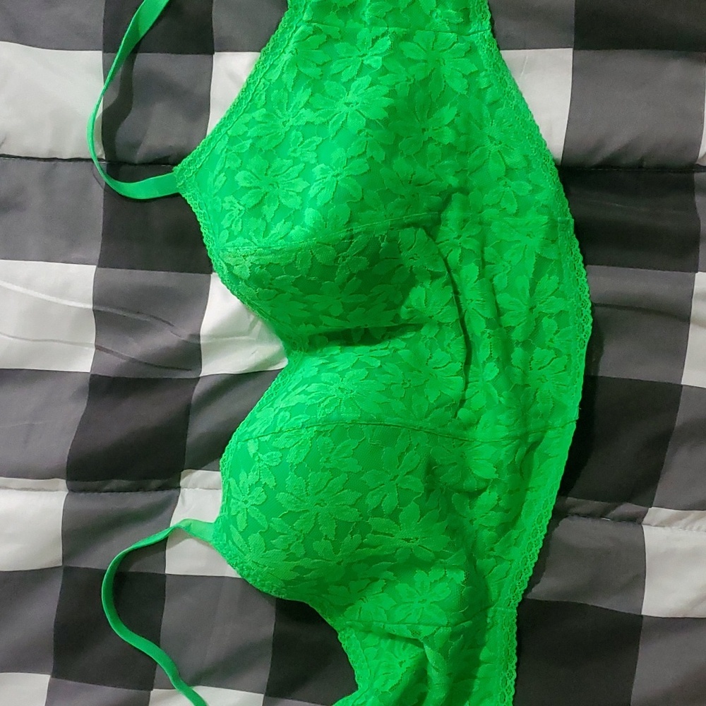 PINK XXL Lime Green Bra